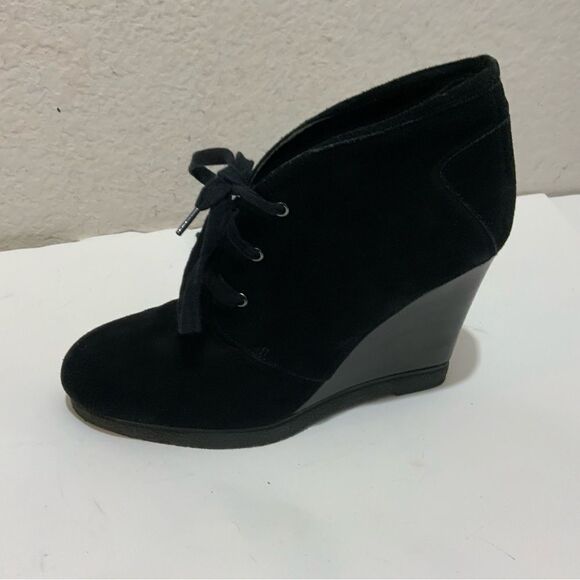 Tesori Shoes - Tesori Black Wedge Marissa Bootie Suede Non Slip Rubber Sole Lace Up Boot Sz 8.5